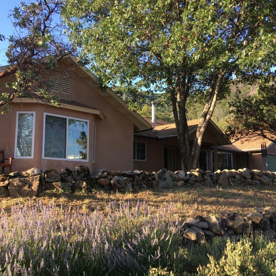 Foxtail Farm Bed & Breakfast Ponderosa Basin ภายนอก รูปภาพ